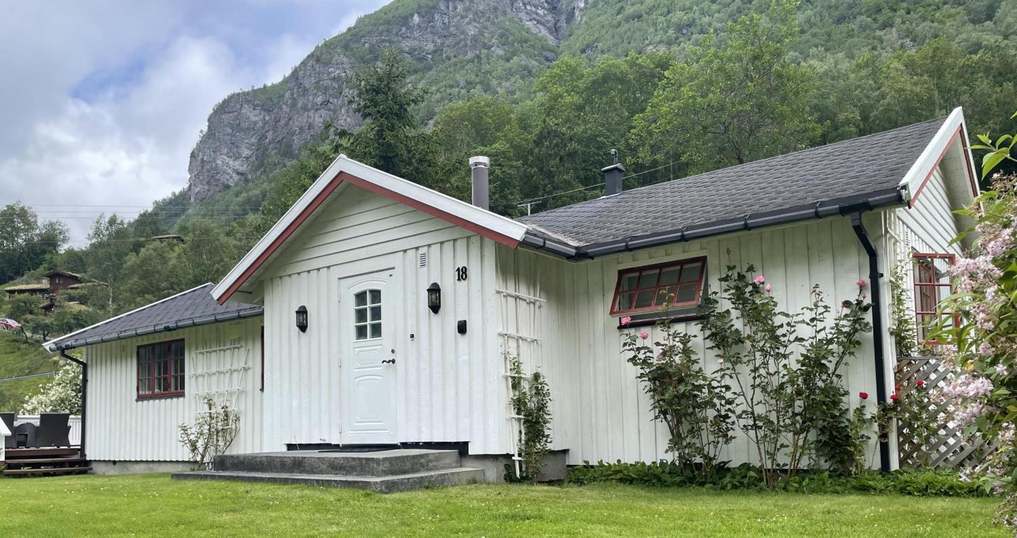 Вилла Dalhus - House With Jacuzzi Norddal Экстерьер фото