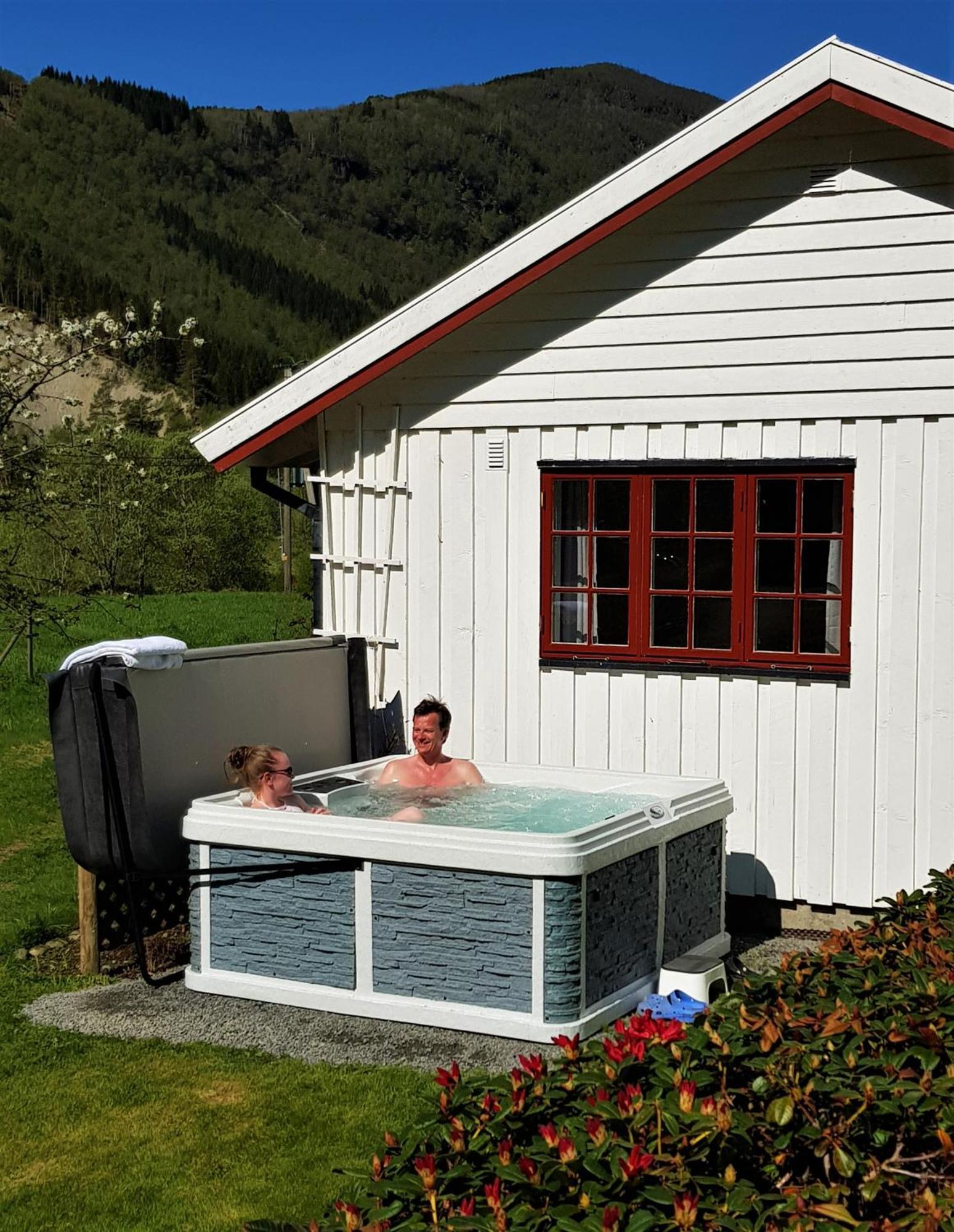 Вилла Dalhus - House With Jacuzzi Norddal Экстерьер фото